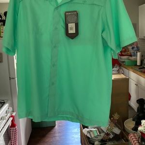 Mens fishing  shirt,button front ,flap in back for air,straight bottom